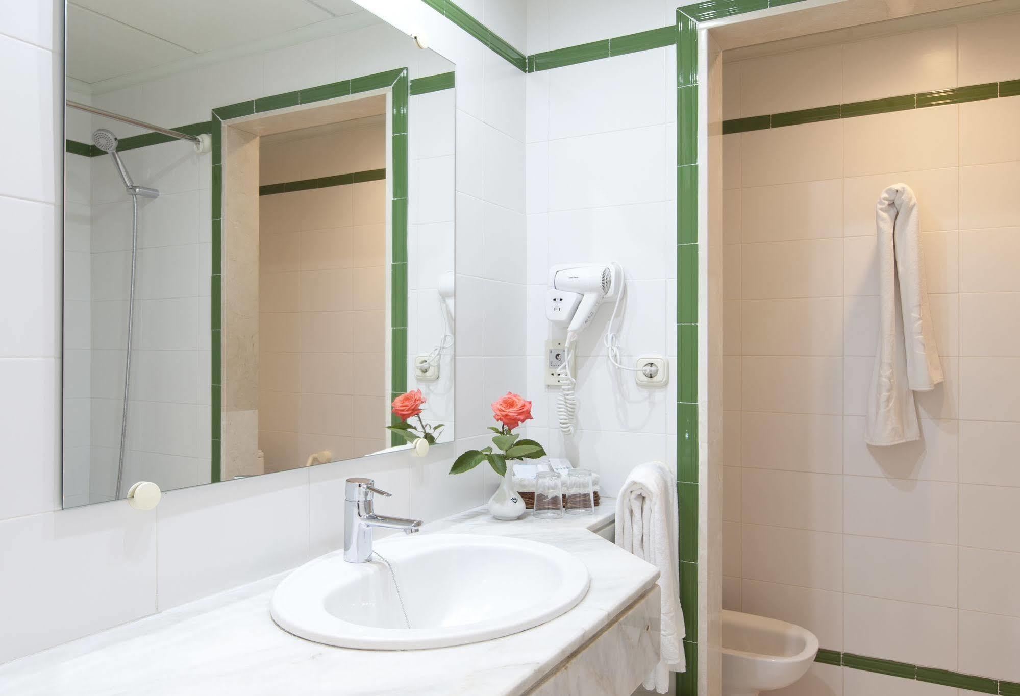 Son Bou Apartments Zewnętrze zdjęcie